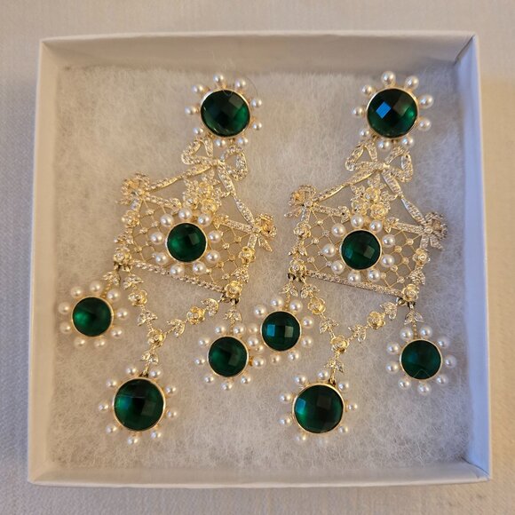 Nicola Bathie Emerald Chandelier Earrings - Picture 6 of 6